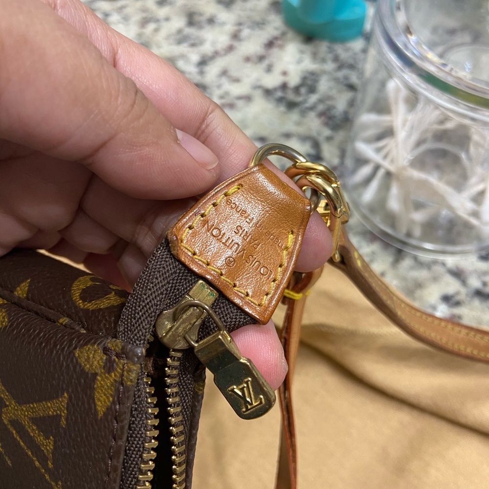 Lv with sling